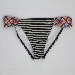 NWOT Billabong bikini bottom black and white L